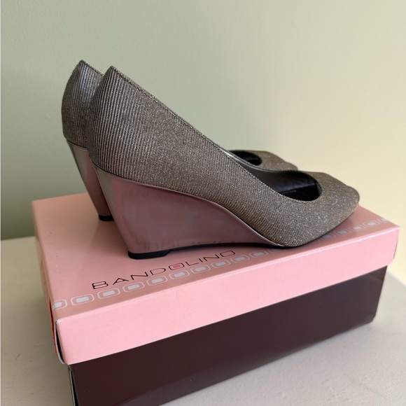 Bandolino silver Wedge Peep-Toe Shoes - Picture 2 of 4